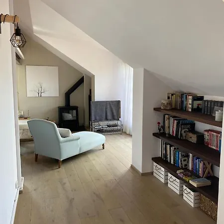 L'Atic De Llivia Apartmán *